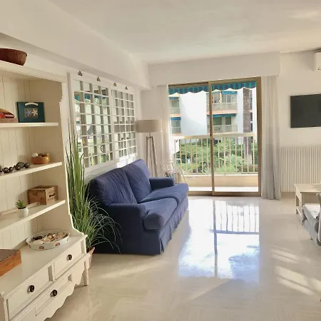 Apartment Front De Mer, 80m2 Cannes