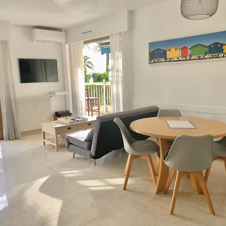 Front De Mer, 80m2 Apartment