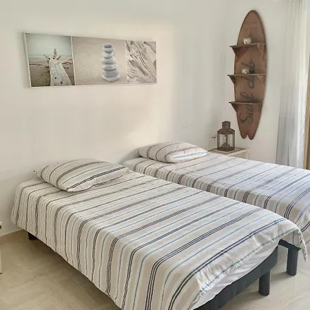 Appartement Front De Mer, 80m2 *