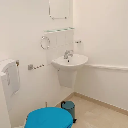 Front De Mer, 80m2 Apartment *
