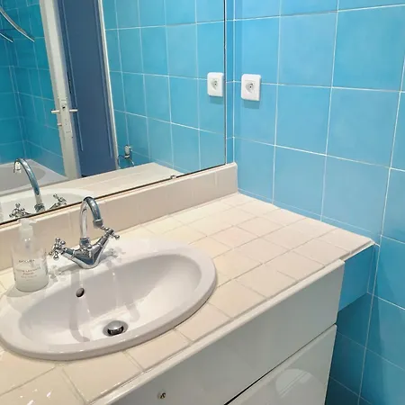 Front De Mer, 80m2 Apartment Cannes