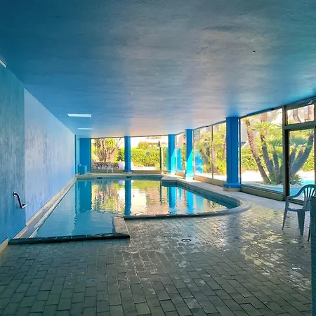 Appartement Front De Mer, 80m2 *