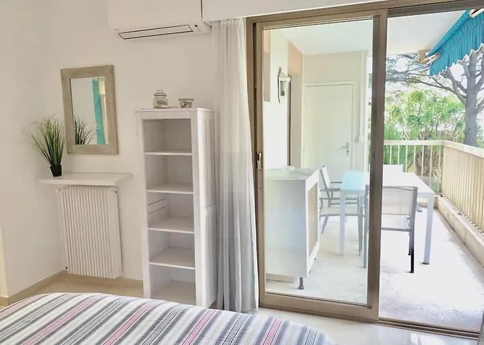 Daire Front De Mer, 80m2 *